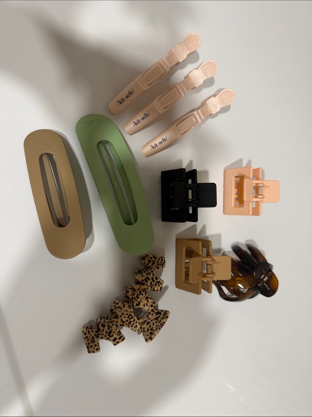 Assorted Neutral Hair Clips Set - Beige, Green, Black, Tortoiseshell